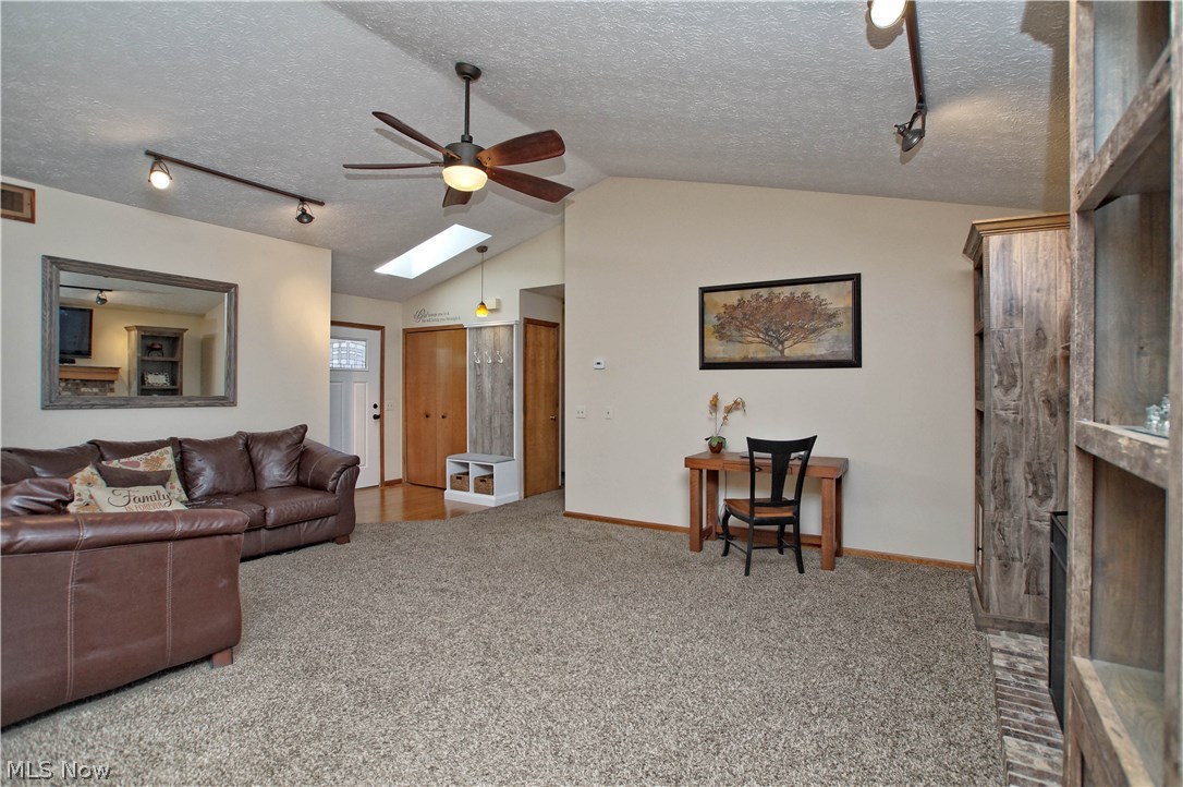 Maplelawn Drive - Residential