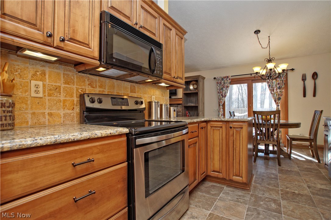 Maplelawn Drive - Residential