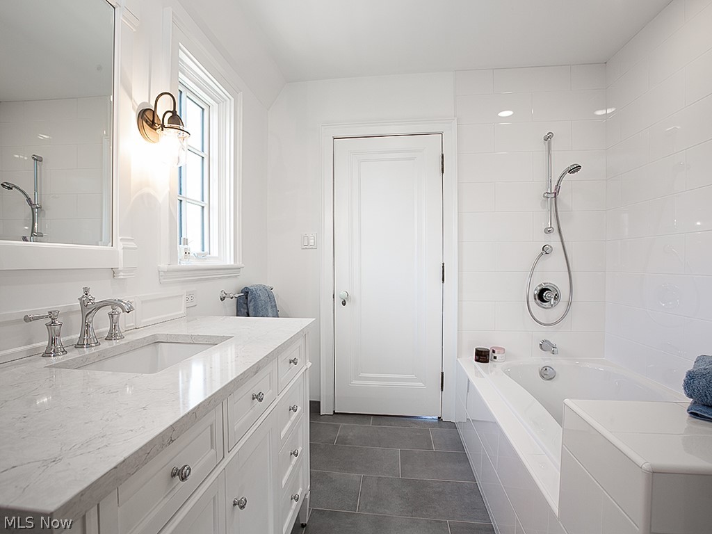 South Shaker Lakes Sub/O P & M J - Residential