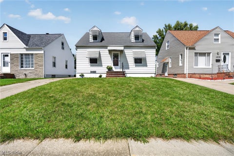 Photo of 14215 Tabor Avenue, Maple Heights, OH 44137 (MLS # 5240696)