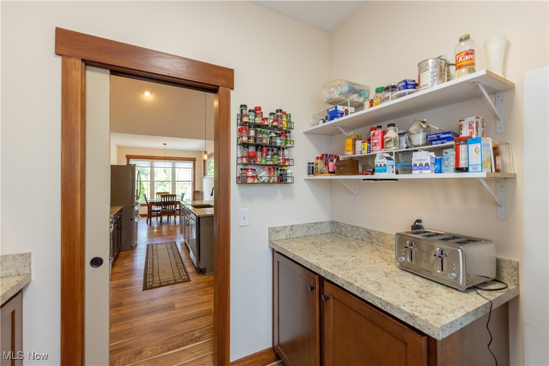 17552 Woodlawn Court, Strongsville, Ohio image 19