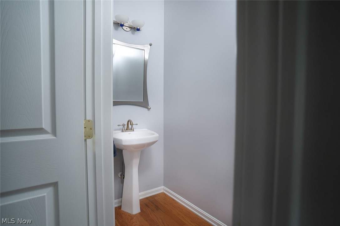 Chapman Grove Village Twnhms Sub Ph 1 - Residential