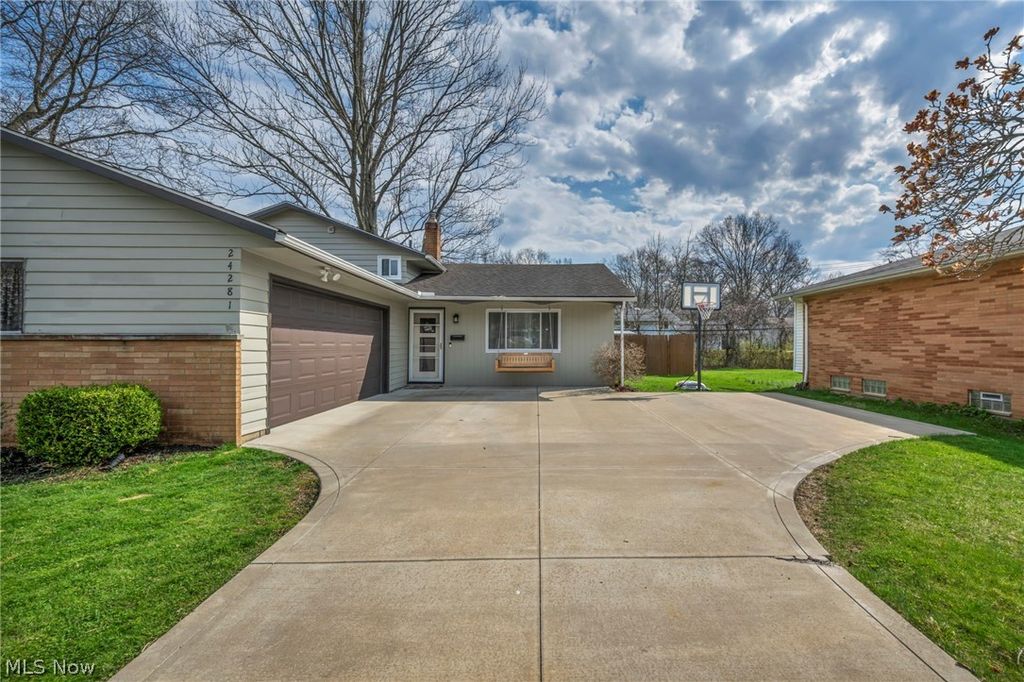 Photo of 24281 Lebern Drive, North Olmsted, OH 44070 (MLS # 5205095)