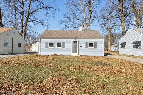 4000 Gregus Avenue, Lorain, OH 44055 - #: 5109201