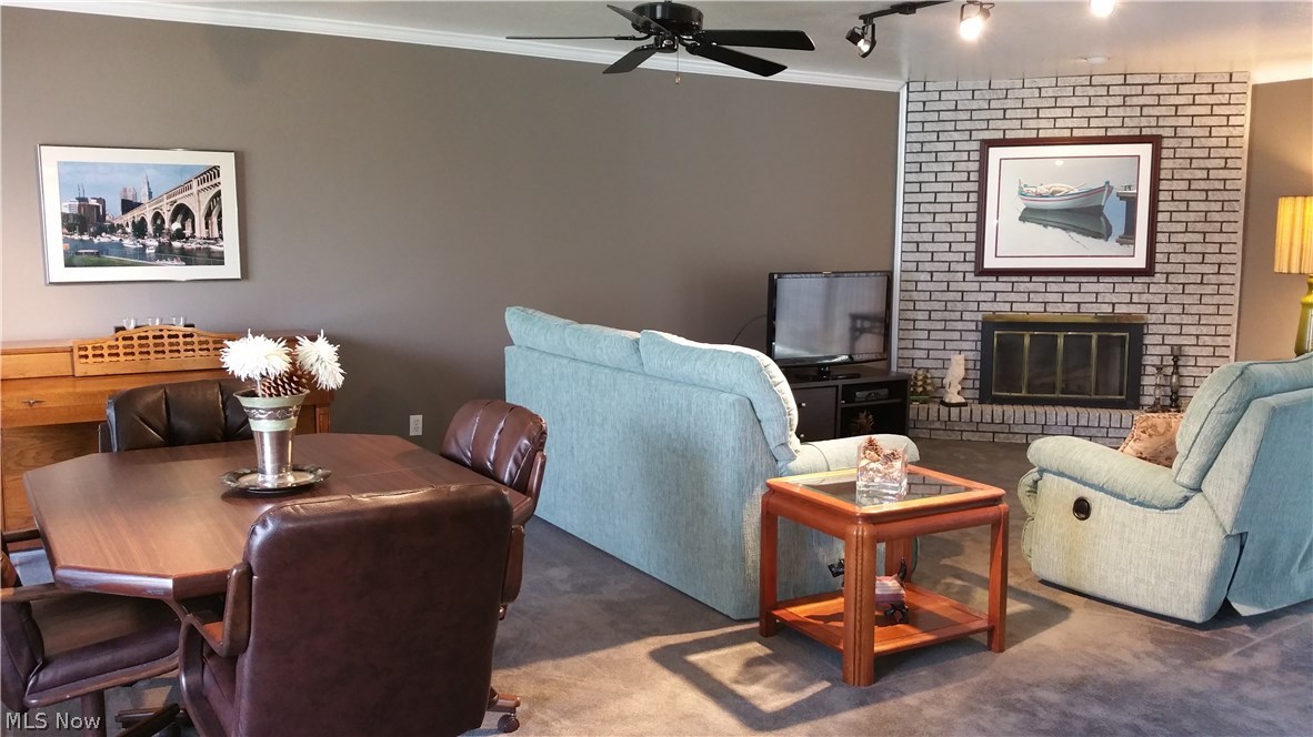 Aurora Shores - Residential