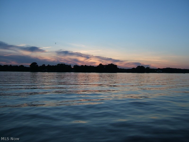 Aurora Shores - Residential