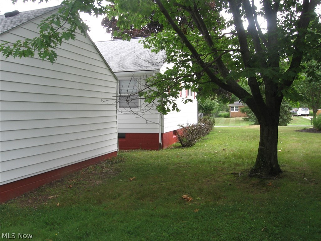 John Larson Realty Cos 06 - Residential