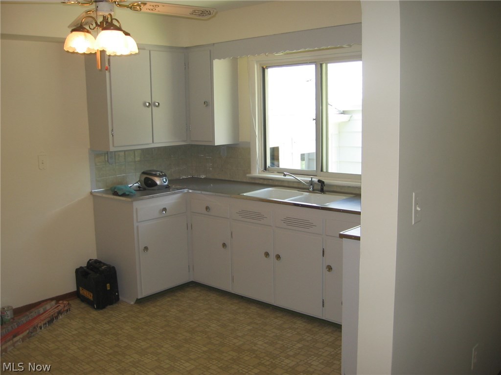 John Larson Realty Cos 06 - Residential