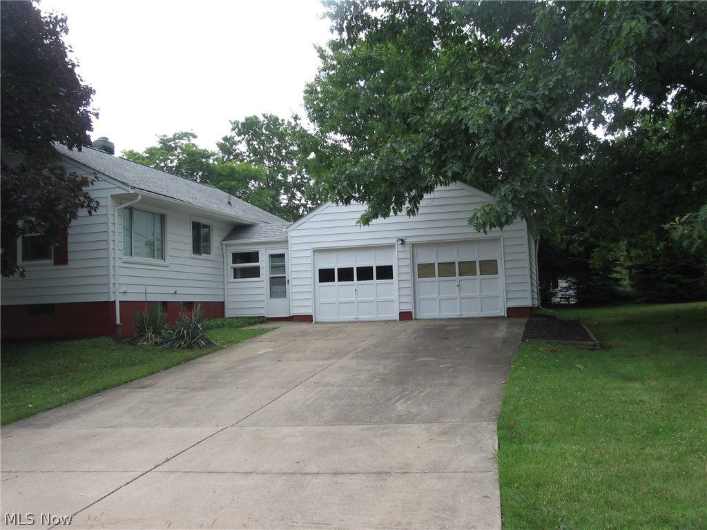 John Larson Realty Cos 06 - Residential