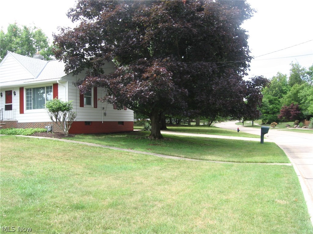 John Larson Realty Cos 06 - Residential