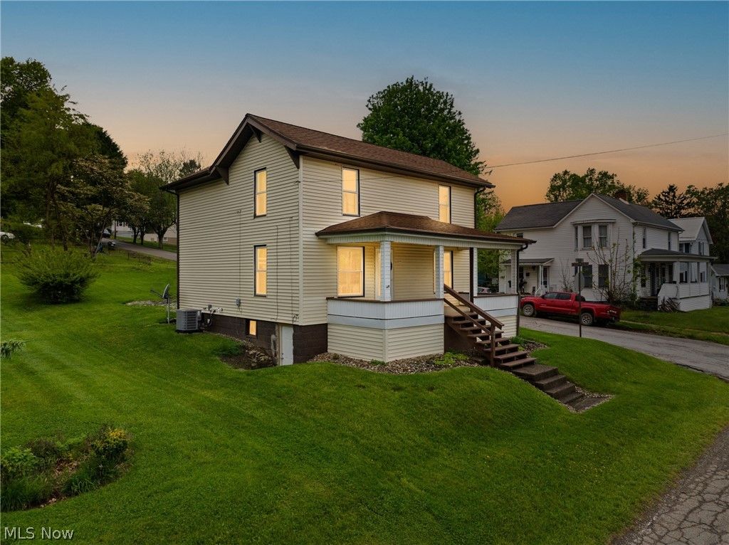 Photo of 160 S Sugar Street, St Clairsville, OH 43950 (MLS # 5208798)