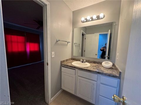 Tiny photo for 242 Ravenshollow Drive, Cuyahoga Falls, OH 44223 (MLS # 5188097)