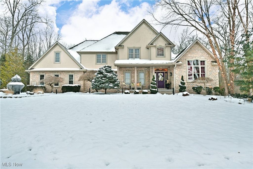 Photo of 242 Howland Terrace Boulevard, Warren, OH 44484 (MLS # 5179576)