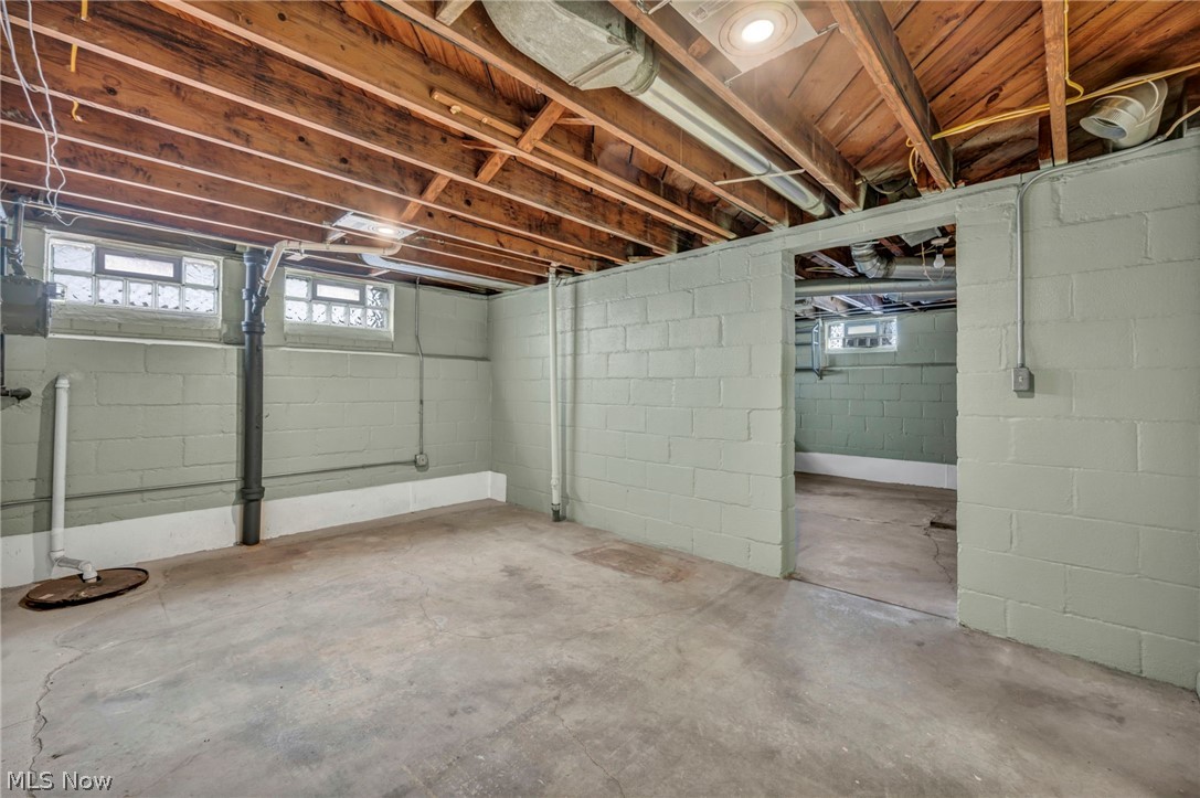 Center Hwy - Residential