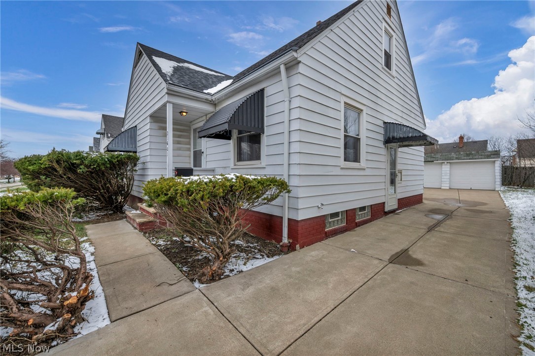 Center Hwy - Residential