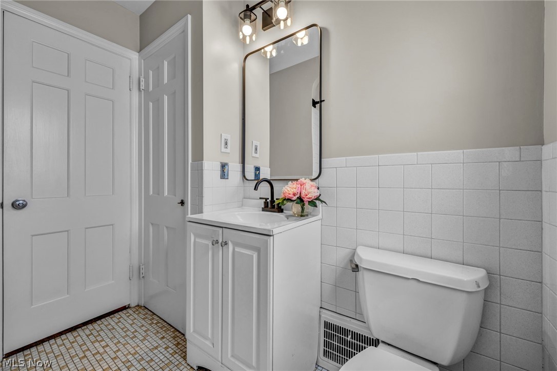 Center Hwy - Residential