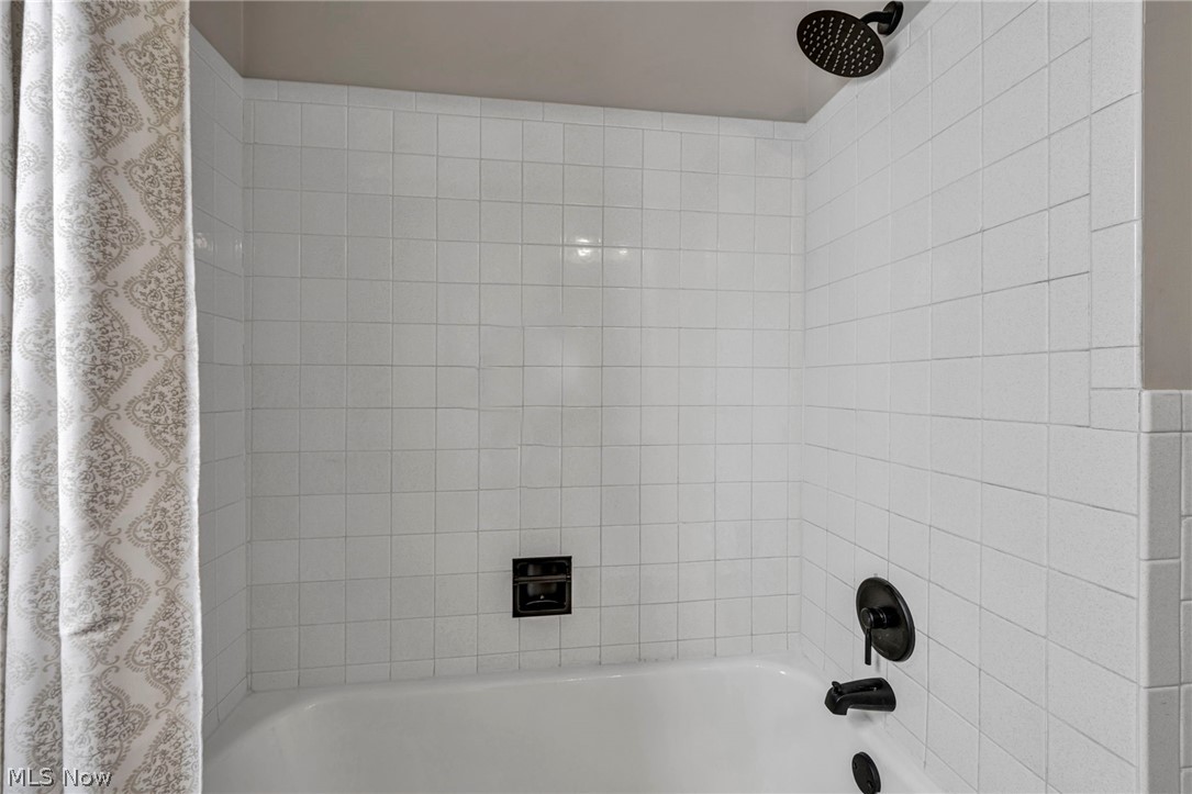 Center Hwy - Residential