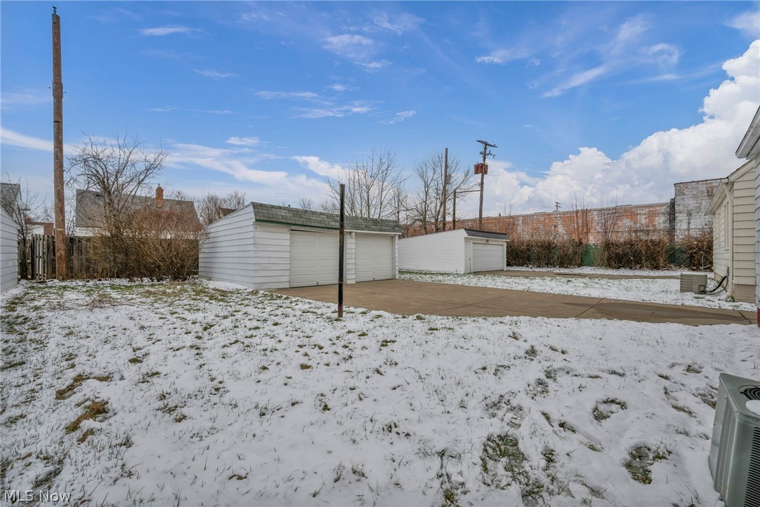 Center Hwy - Residential