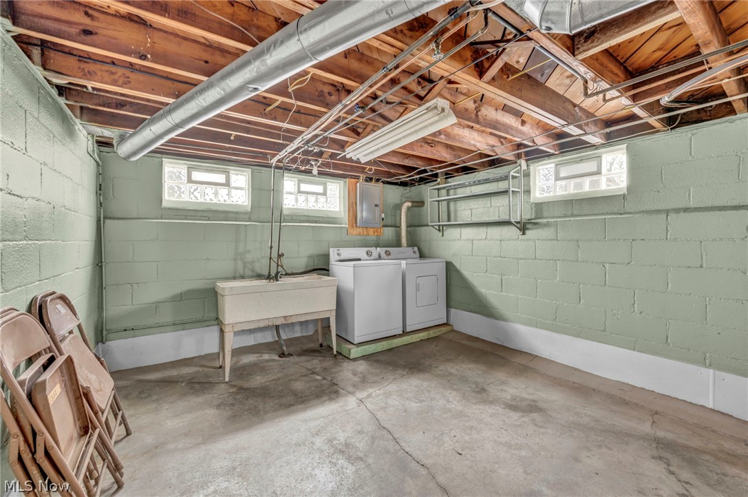 Center Hwy - Residential