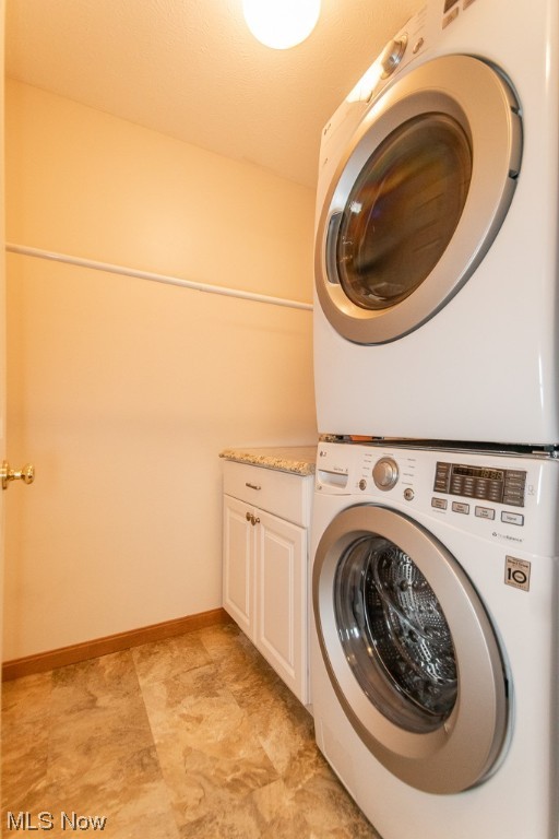 Pebble Crk Xing Condos Ph Iiib - Residential