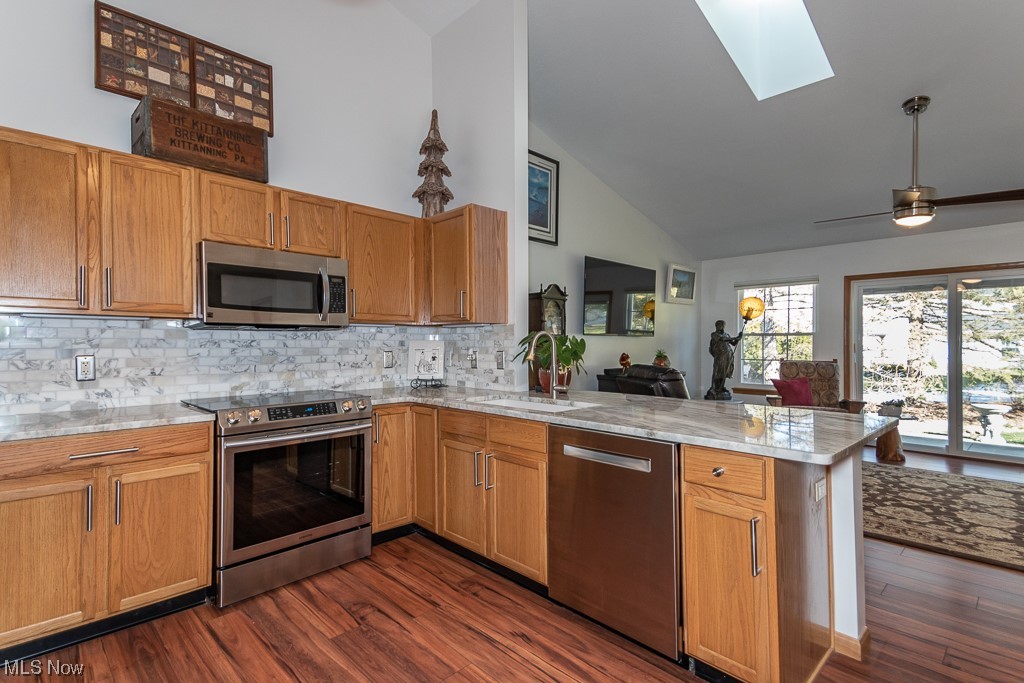 Pebble Crk Xing Condos Ph Iiib - Residential