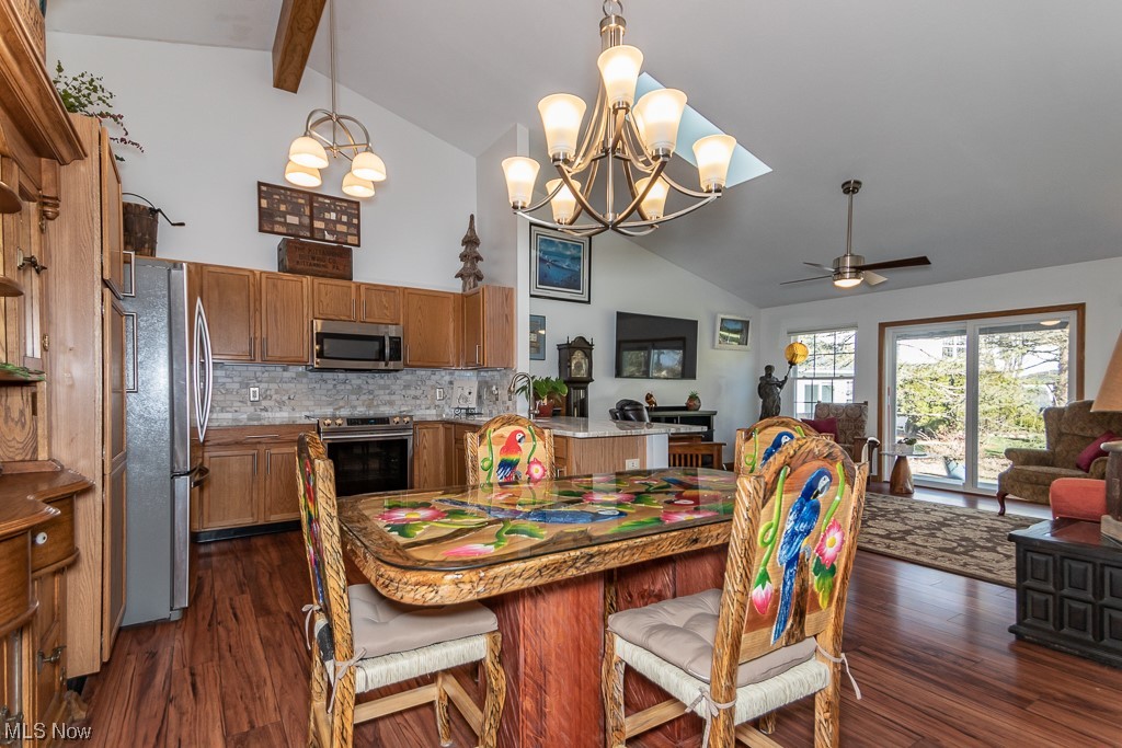 Pebble Crk Xing Condos Ph Iiib - Residential