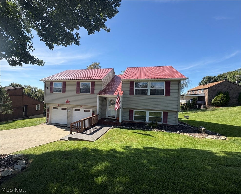 124 Orchard Dr.