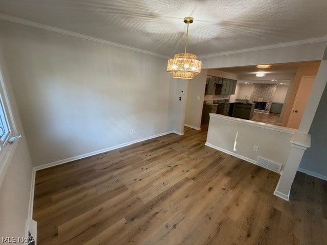 4616 Queen Mary Drive