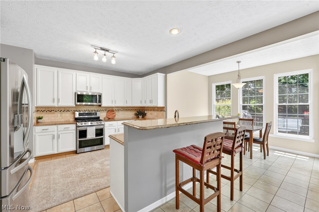 33999 Hickory Court