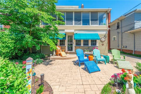 Tiny photo for 1090 Erie Cliff Drive, Lakewood, OH 44107 (MLS # 5213106)