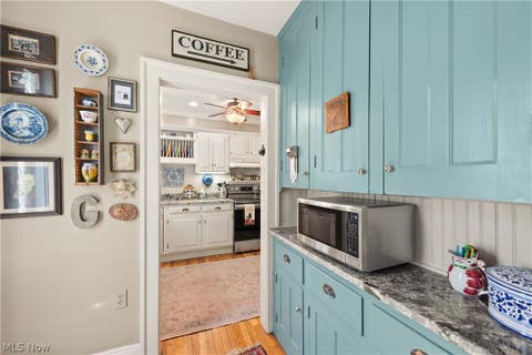 Tiny photo for 1090 Erie Cliff Drive, Lakewood, OH 44107 (MLS # 5213106)