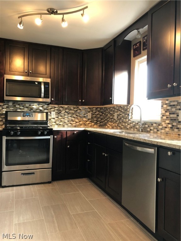 Golfview 01 - Residential