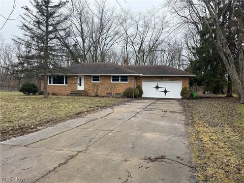 Tiny photo for 682 Archer Road, Bedford, OH 44146 (MLS # 5190655)