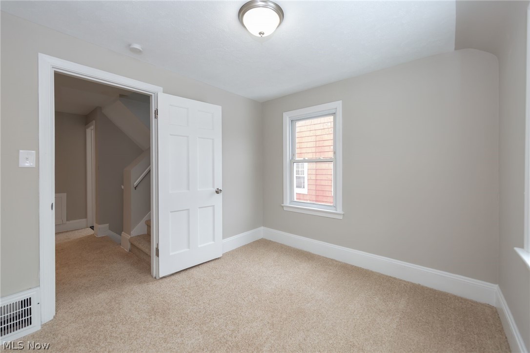 Cleveland Heights Blvd - Residential