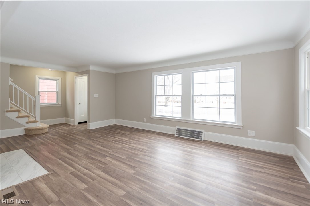 Cleveland Heights Blvd - Residential