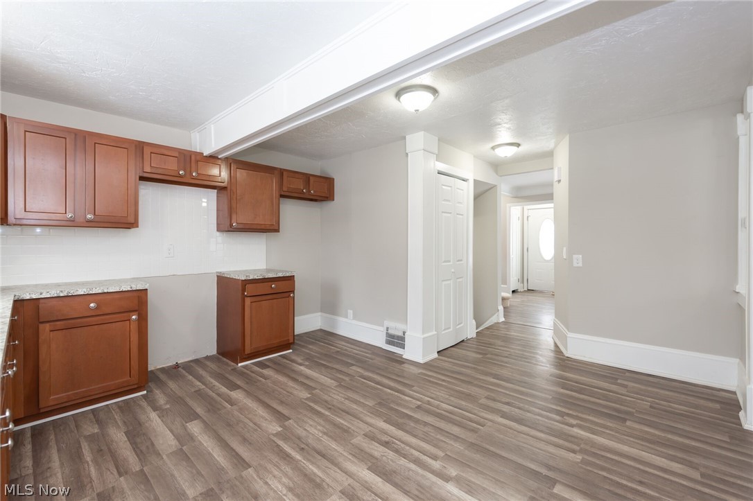 Cleveland Heights Blvd - Residential