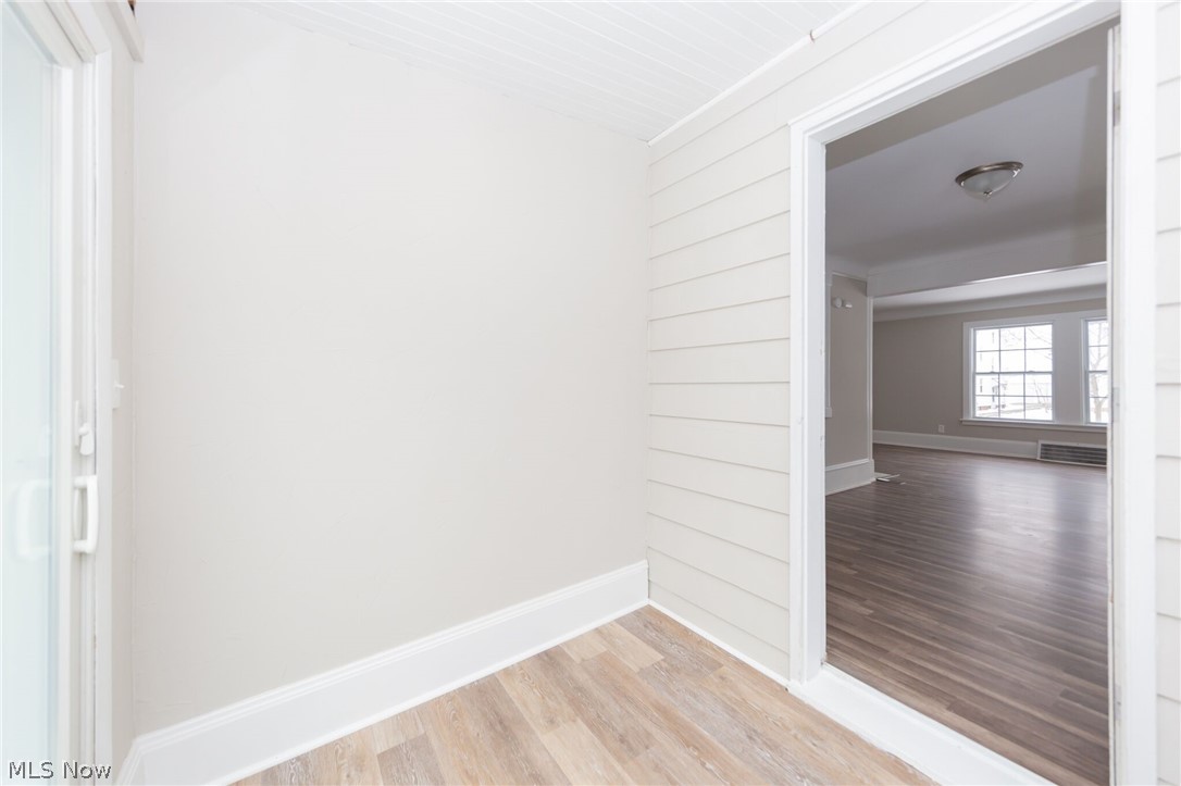 Cleveland Heights Blvd - Residential