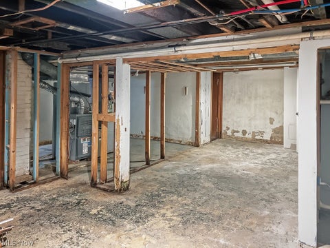 Tiny photo for 2750 Wabash Avenue, Niles, OH 44446 (MLS # 5255465)