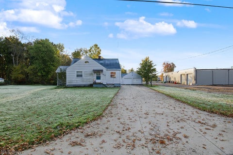 Tiny photo for 2750 Wabash Avenue, Niles, OH 44446 (MLS # 5255465)