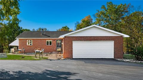 Homes For Sale - 5700 Old Coopermill Road<br/> Muskingum County, Zanesville, OH 43701