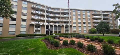 Condo For Sale - 3400 Wooster Road #313<br/> Rocky River, OH 44116