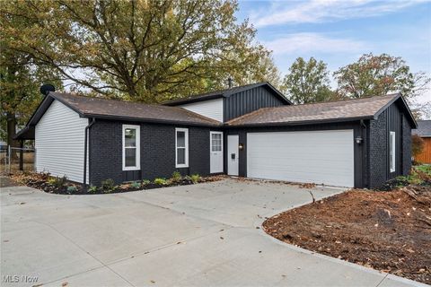 1423 Narragansett Boulevard Lorain OH 44053