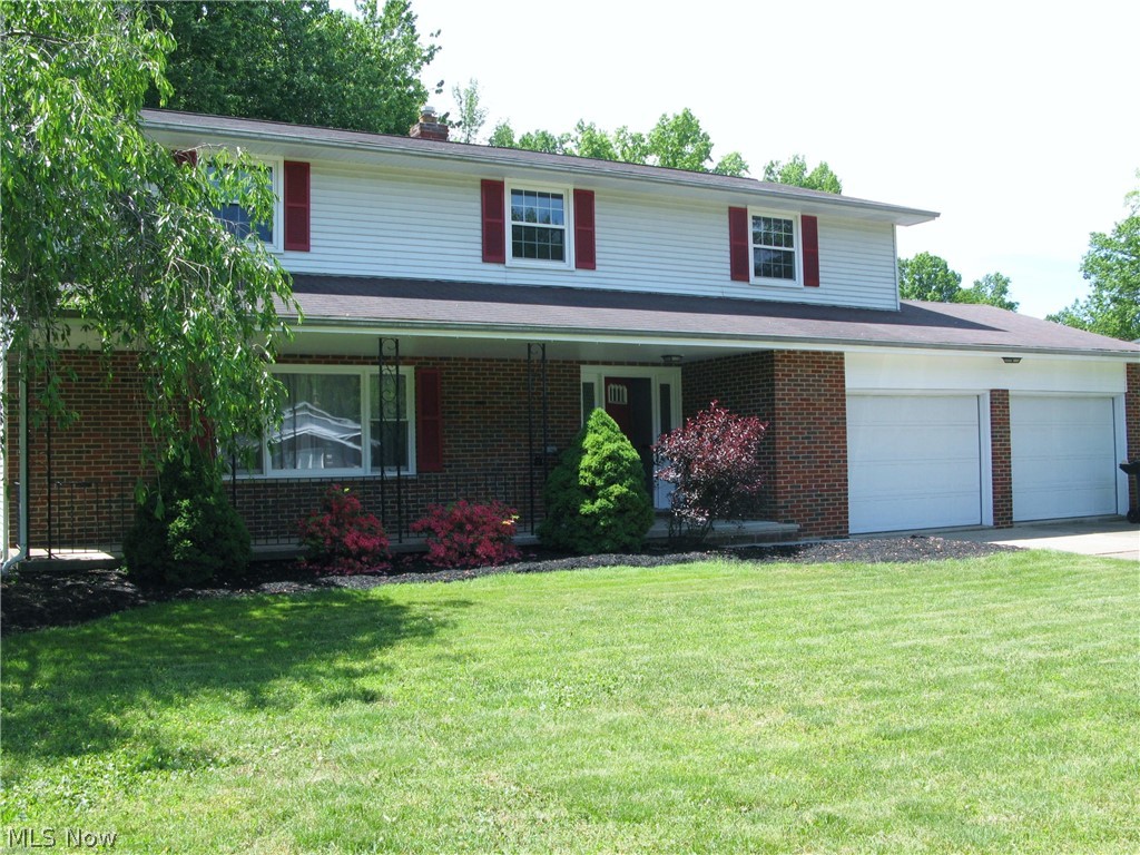 Well maintained 4 bedroom, 2.5 bath colonial located in desirable Mentor Garden Estates. This one owner home has 2446 square feet of living space and is situated on a picturesque 1/3 acre lot. All four bedrooms are spacious including the huge 19 x 14 owner's suite and all four bedrooms have beautiful, recently refinished hardwood floors. The family room adjoining the massive eat-in kitchen is highlighted by a raised hearth, wood burning fireplace. Freshly painted throughout, this home is in "move in condition."