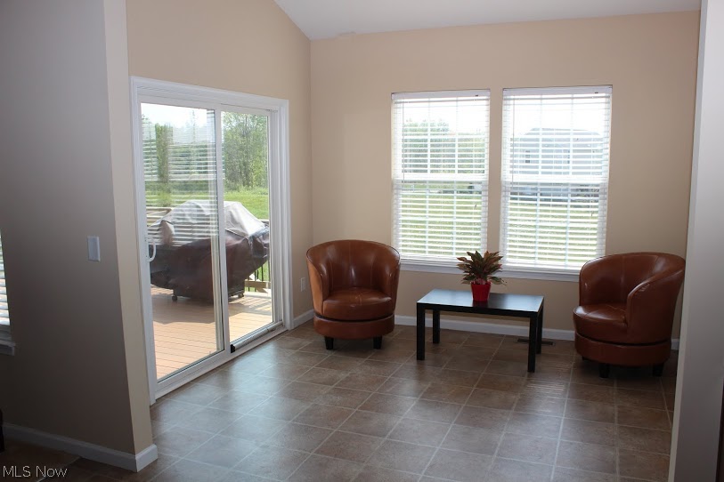 Meadow View Sun Ph 01b - Residential