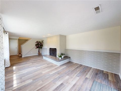 Tiny photo for 867 Sunset View Boulevard, Tallmadge, OH 44278 (MLS # 5202782)