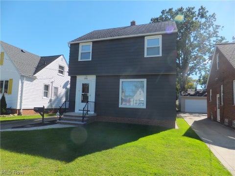 Homes For Sale - 5905 Vandalia Avenue<br/> Cleveland, OH 44144