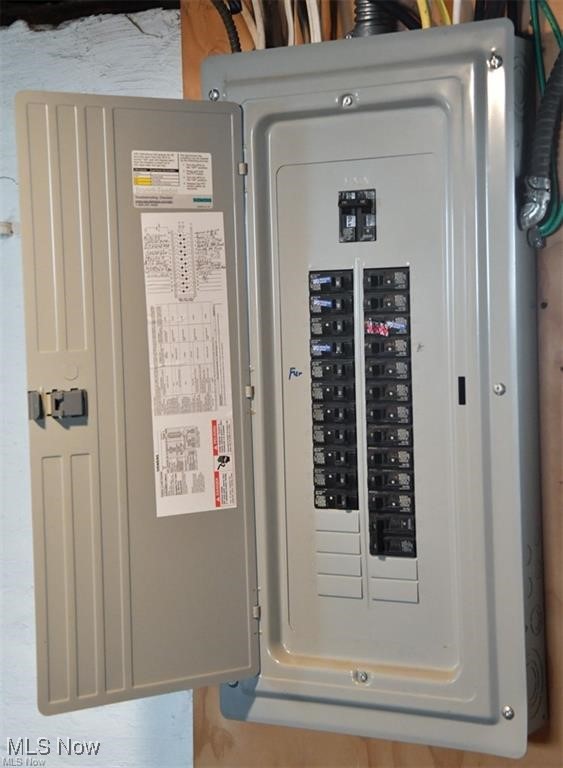 Mathews & Gilberts 02 - Residential