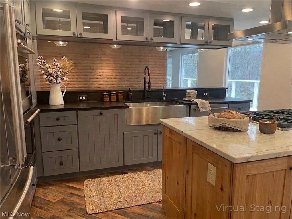 Photo of 3336 Portage Easterly, Farmington, OH 44491 (MLS # 5198726)