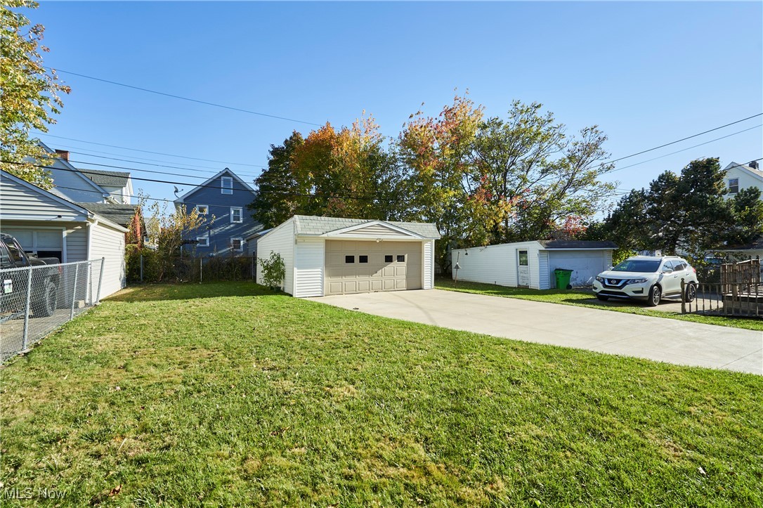 Walton Realty Companys Garfie - Residential