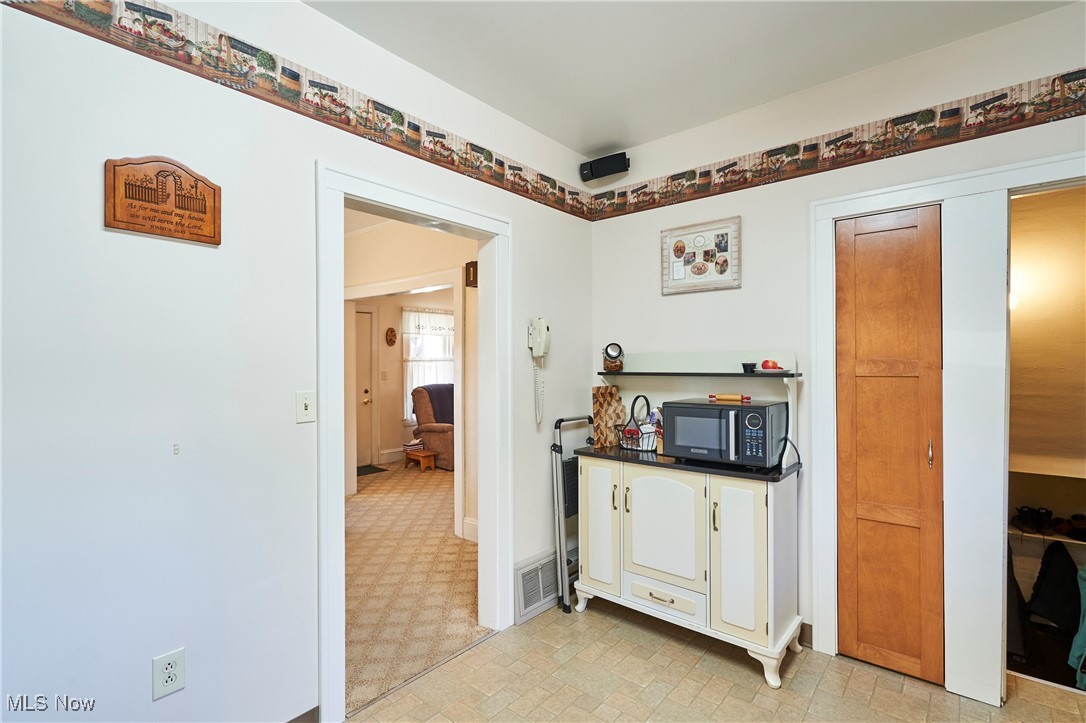 Walton Realty Companys Garfie - Residential